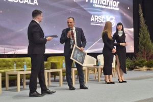 Primarul oraşului Sărmaşu, premiat la Congresul Primarilor din România