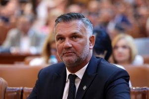 Deputatul Marius Isac solicită includerea spitalului din Caransebeş în lista unităţilor medicale cu rol strategic