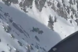 Salvamont Zărneşti, intervenţie dificilă, în Piatra Craiului, cu elicopterul MAI