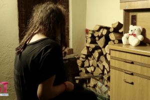 VIDEO - Mamă la 14 ani după un viol: Centrul „Doamna Maria Brâncoveanu” din Râmnicu Vâlcea, locul unde vieţile frânte găsesc speranţă