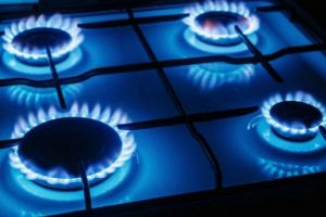 Ilie Bolojan, veste bună pentru facturile românilor la gaze. Ce OUG se adoptă joi în Guvern