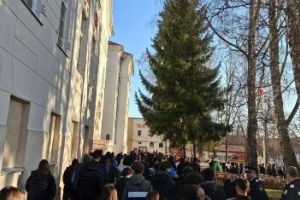 Activităţi educative şi demonstrative organizate de ISU Covasna, la Colegiul Naţional „Mihai Viteazul” din Sfântu Gheorghe, în cadrul Săptămânii Protecţiei Civile