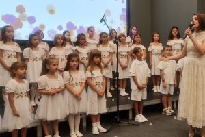 Simfonia unei vocaţii: Andreea Simon şi arta de a sculpta sunetul