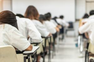Sindicatele din educaţie anunţă boicotarea simulărilor examenelor naţionale