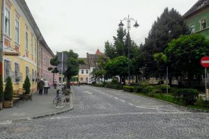 Fără maşini în Piaţa Schiller şi pe Arhivelor. Preţ de trei zile