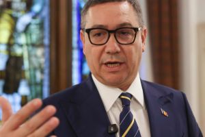 Acuzaţii grave! Fiica lui V. Ponta, exclusă din cursa spre România