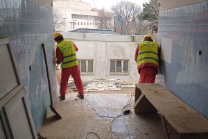 Mobilizare exemplară pe şantierul Secţiei de Oncologie de la Spitalul Judeţean Botoşani. Se lucrează în ritm susţinut