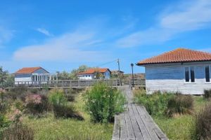 Militari Residence câştigă licitaţia pentru concesionarea terenului din zona plajei Sulina