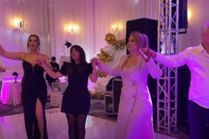 Constanta: Handbalista Zoe Guliu, fiica lui Mihai Guliu, si-a serbat majoratul. Muzicanti renumiti au cantat la petrecere (GALERIE FOTO + VIDEO)  