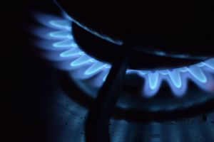 Preţul gazelor naturale pentru consumatorii casnici, plafonat până în aprilie 2027