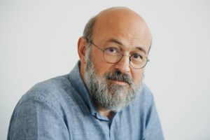 Conferinţă la Sibiu despre stres şi rolul familiei: un renumit doctor în bioetică, printre invitaţi