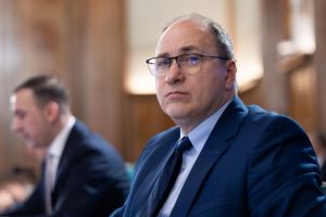 Guvernul a aprobat memorandumul pentru functionarea a 23 de crese noi. Ministrul Mihai Dimian - Este nevoie de mai mult dialog si empatie