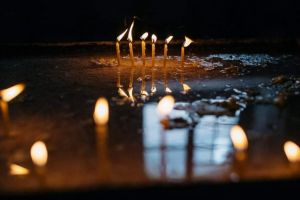 Tragedie! Un băiat de 16 ani şi-a luat viaţa din cauza unei decepţii în dragoste