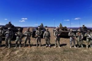 Noi exerciţii tactice cu trupe şi tehnică blindată, în Poligonul de instrucţie „PĂIȘ“ din Sfântu Gheorghe