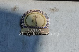 Oficial de la DNA despre retinerea celor doi sefi din cadrul Biroului Vamal de Frontiera Constanta Sud