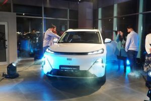 Un gigant auto mondial a ajuns la Sibiu: showroom Geely deschis în Șelimbăr / video foto