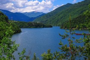 SRI confirmă analiza situaţiei: Vâlcea depinde de lacul Brădişor, iar alternativa de apă promisă de CJ ar putea fi gata abia în 2029