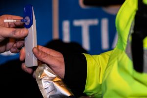 Drogat la volan! Tânăr din Satu Mare oprit de poliţişti: avea pupilele dilatate, era incoerent şi agitat