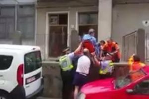 Cluj: Șoferul care a blocat accesul echipajului de Ambulanţă a fost AMENDAT