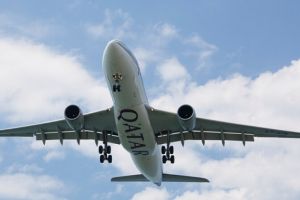 MAE: 183 de români vor reveni în ţară, duminică, din Qatar