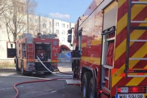Bloc din Târnăveni evacuat din cauza unui incendiu