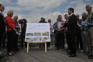 Comisarul european Corina Creţu, prim-ministrul Viorica Dăncilă şi ministrul Apelor au sosit în Bacău