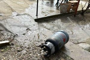 Incendiu generat de o explozie în Drăgăneşti Vlaşca / Un bărbat, cu arsuri pe 70% din suprafaţa corpului, a fost trasnportat la spital