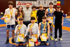 LPS Bihorul Oradea, campioană naţională la lupte U17: două titluri individuale şi performanţe remarcabile (FOTO)