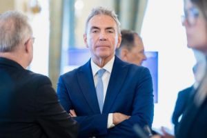 Dragoş Anastasiu la Culisele Zilei: „Sistemul forţează hotelierii la şpaga de supravieţuire şi blochează transportul modern”