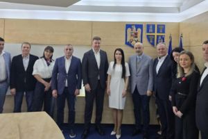 Șeful CJ Olt şi noul prefect al judeţului, întâlnire de lucru cu echipa de conducere a Distribuţie Energie Oltenia. Ce teme au fost dezbătute