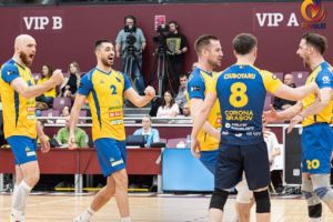 Volei masculin: Corona Braşov a câştigat cu Rapid, în Divizia A1