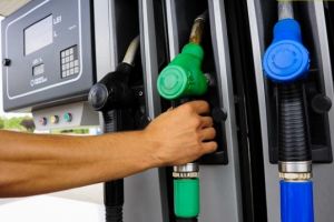 Cea mai rapidă „afacere” din România: faci plinul azi şi mâine valorează mai mult