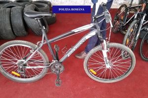 Mici şi răi: Doi adolescenţi din Ciumeghiu au furat 4 biciclete în două zile