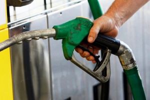 Costul carburanţilor în Focşani. OMV şi Rompetrol, preţuri mai mari la pompă în Adjud