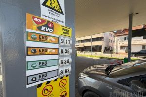 Carburanţii s-au scumpit din nou, preţul motorinei urcă spre 9 lei/litru, inclusiv în Oradea. În Ungaria, „preţuri protejate”