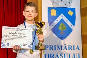 Peste 350 de copii au participat la Concursul de Poezie „Floare  Albastră”