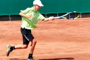 Încă un tenismen târgumureşean intră în circuit