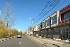 Adio, cabluri atârnate pe stâlpi: Primăria licitează îngroparea reţelelor pe mai multe străzi importante din Sibiu / foto