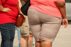 Boala NEȘTIUTĂ care UCIDE ÎNCET românii! Produce 13 tipuri de cancer . Numărul oamenilor în PERICOL este ÎNGRIJORĂTOR 