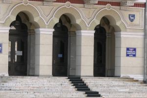 Tăieri la Prefectura Gorj!