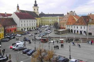 Trafic auto închis în Piaţa Mică marţi pentru mai multe ore