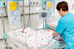 Secţia de Neonatologie a Spitalului Judeţean, integrată în Reţeaua naţională de telemedicină PULS Intensiv