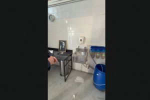 FOTO+VIDEO: CJPC Constanta opreste temporar activitatea SC Frost Paper SRL din cauza deficientelor majore de igiena