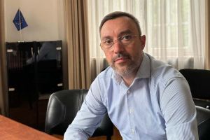 Scade populaţia, dar cresc investiţiile. Interviu cu Raul Cozarov, primarul oraşului Gătaia