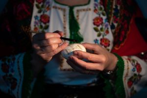 Concurs de ouă încondeiate într-o localitate din Botoşani. Va avea loc la biserică