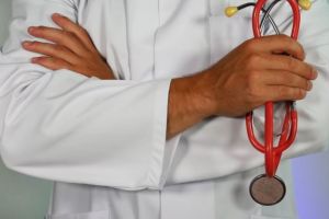 Cabinetele medicale din Constanta, marul discordiei intre medici si Consiliul Judetean. Hotararea semnata de Florin Mitroi, atacata in instanta