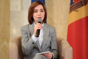 Sondaj în Republica Moldova: Tot mai mulţi moldoveni se opun unirii cu România