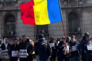 Minerii CEO, în greva foamei la Bucureşti