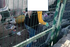 FOTO Ce făceau două persoane la o platformă de gunoi din Botoşani. Au intervenit imediat poliţiştii locali
