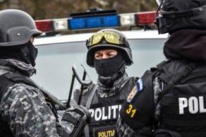 Bătrânel de 82 de ani, jefuit în propria casă: doi tineri din Bruiu, reţinuţi